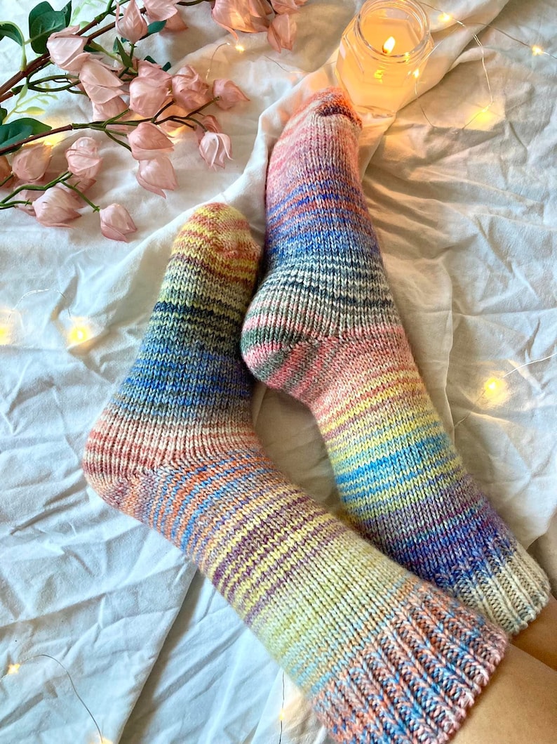 Bunte handgestrickte Socken aus reiner Wolle Socken Warme Wintersocken Extra dicke Socken Bild 2