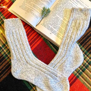 Gestrickte Wollsocken Warme Wintersocken Ideal zum Wandern Extra Dicke Socken Kuschelige Socken Bild 8