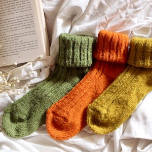 Handmade Wool Socks Warm Winter Socks Great for Hiking Extra Thick Socks Cozy socks lambs wool