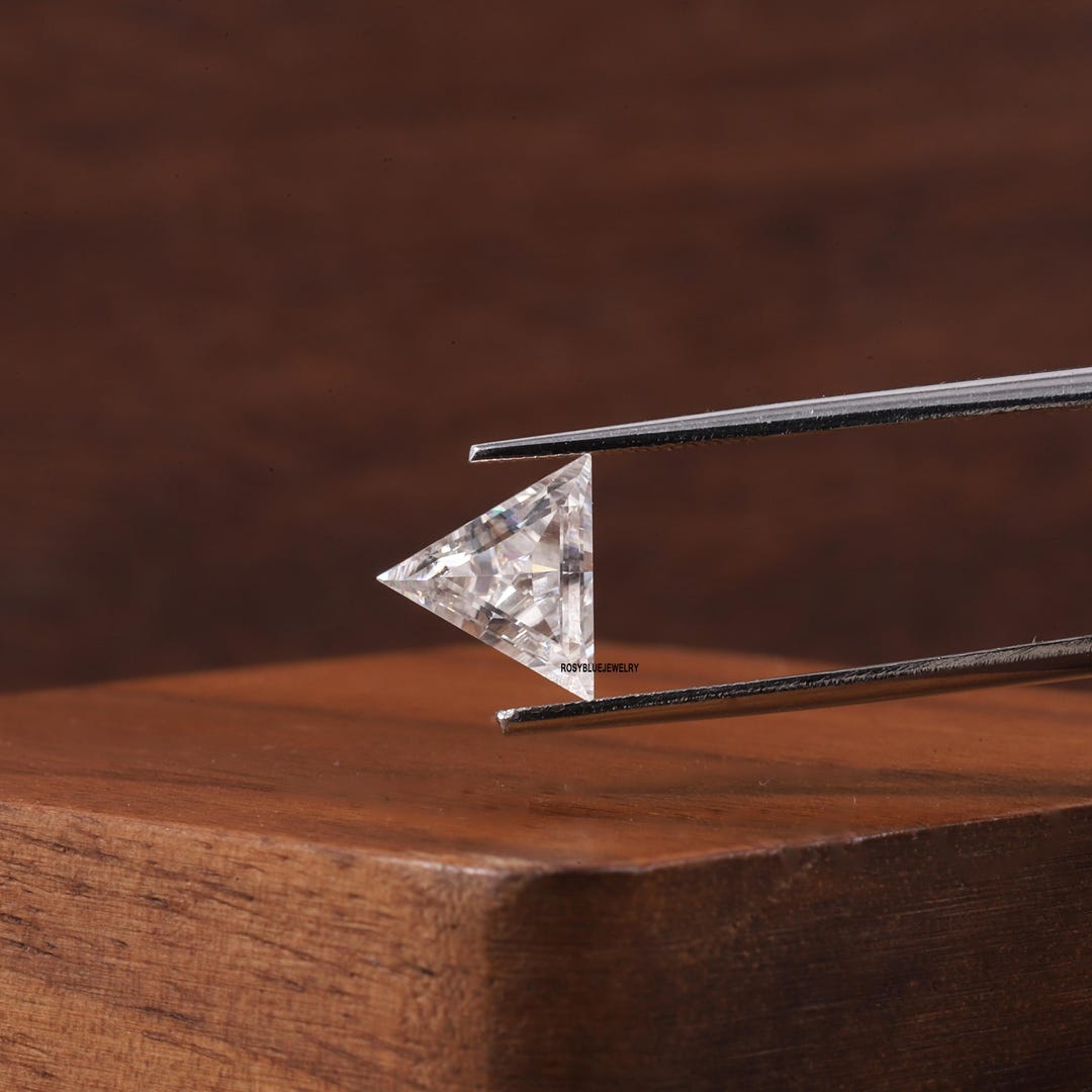 Triangle Lab Diamond 2 Carat Triangle Cut Lab Grown Diamond, VVS Clarity, D Color Loose ...