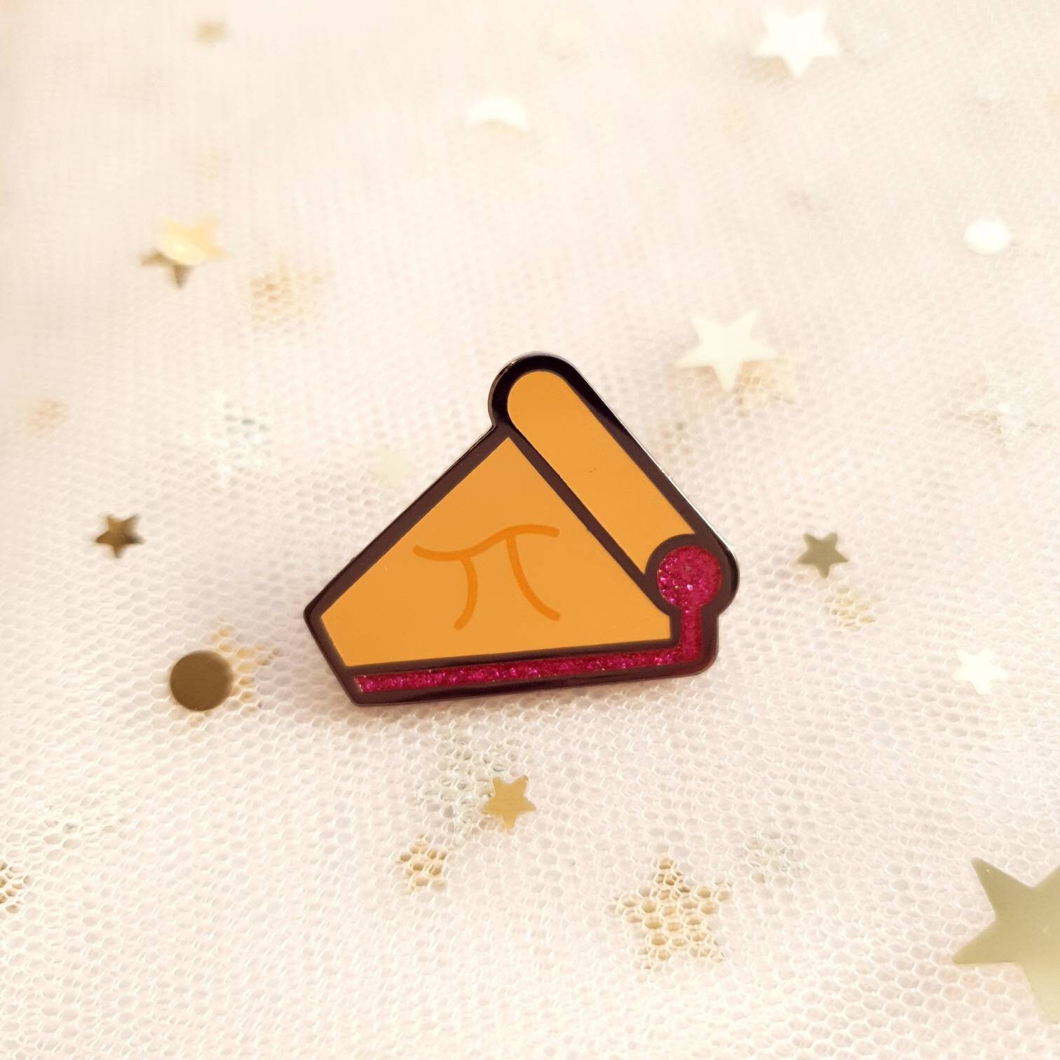 Amphibia: Terri's Pie Enamel Pin - Etsy
