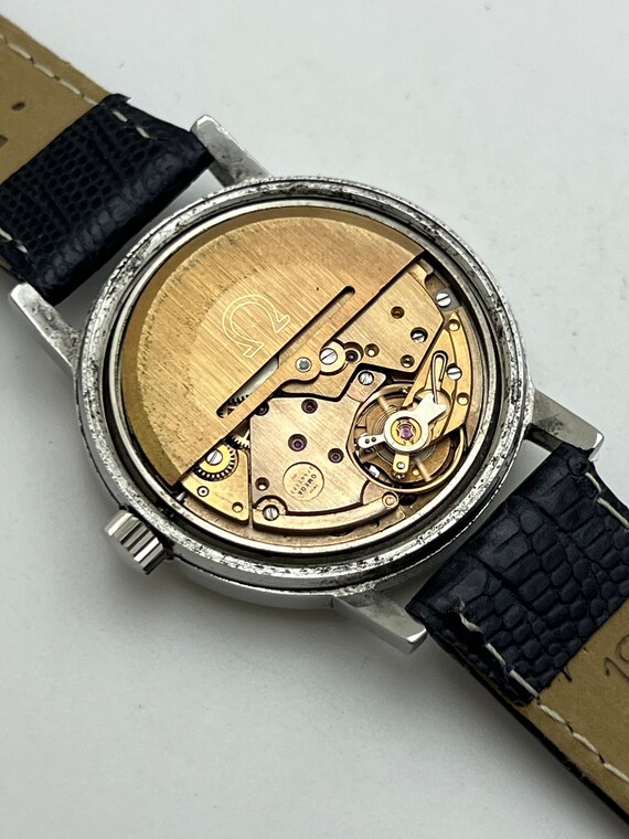 1973 Omega Geneve Dynamic Automatic Date with Two Tone white and Blue Tuxedo Roman Dial Model 166.107