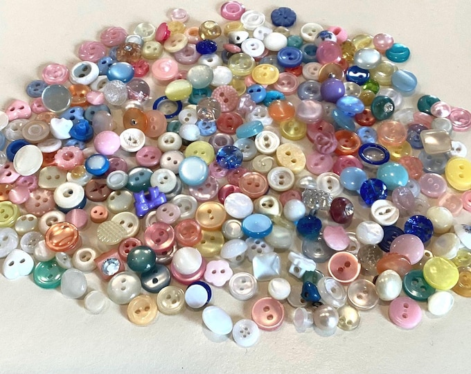 Small Vintage Tiny Pastel Buttons Blue/yellow/green/pink Pastel Fancy ...
