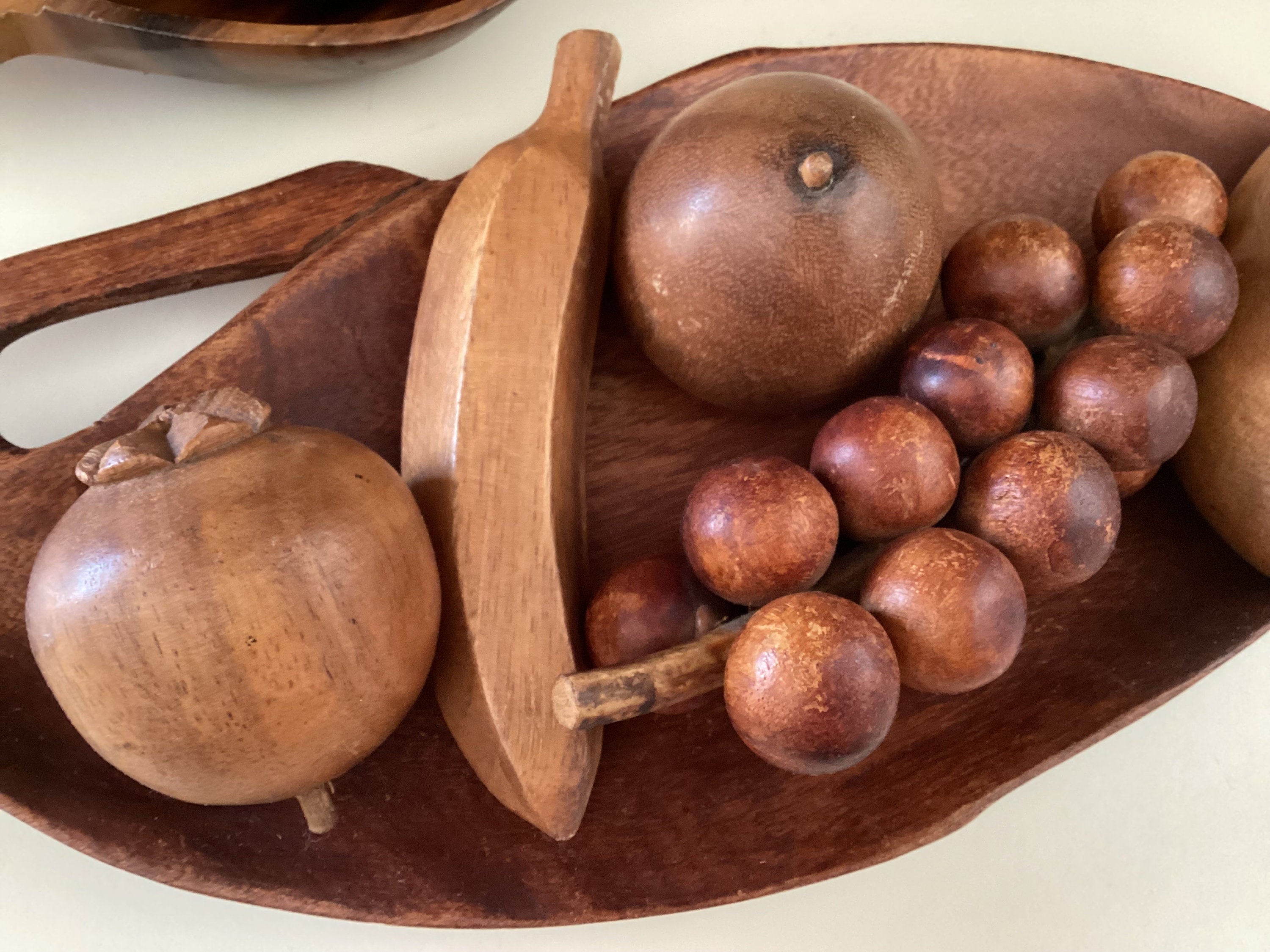 Plaque Murale Vintage Corbeille De Fruits En Bois – Bananes, Ananas, Raisins, Pommes