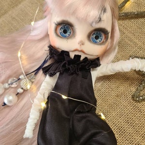 Custom Blythe, ' la lune' OOAK blythe doll,Blythe clothes,Blythe art doll,Blythe doll art