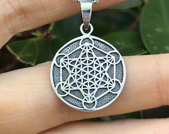 Pendentif Vintage Années 70 - Cube Géométrique En Os Sculpté & Argent - Design Unisexe