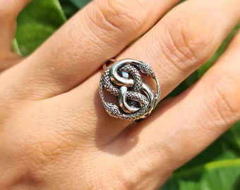 双頭の蛇の指輪：銀製の爬虫類ジュエリー、神秘的なシンボル - Etsy 日本