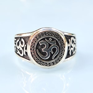 Om Ring 925 STERLING SILVER 925 AUM Ohm Hindu Yoga Om Mantra Talisman Protective Amulet Sacred Symbol Harmony Universe