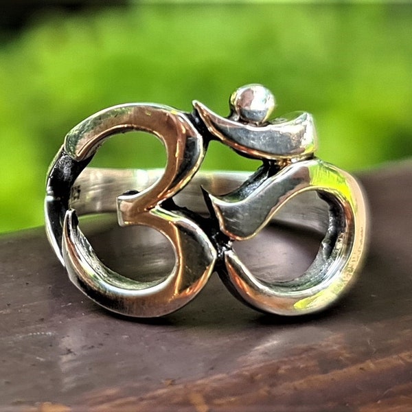 Om Ring 925 STERLING SILVER 925 AUM Ohm Hindu Yoga Om Mantra Talisman Protective Amulet Sacred Symbol