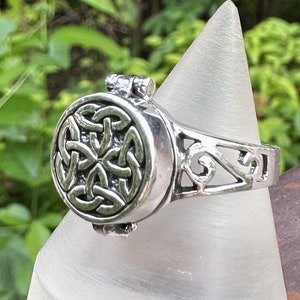 Triquetra Locket Ring STERLING SILVER 925 Trinity Celtic Knot Sacred Symbols Talisman Protective Amulet Occult Secret Compartment