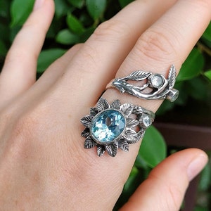 Anello con fiore di topazio blu in argento sterling 925, autentico topazio blu naturale, anello lungo per le nocche, design esclusivo fatto a mano, misura regolabile