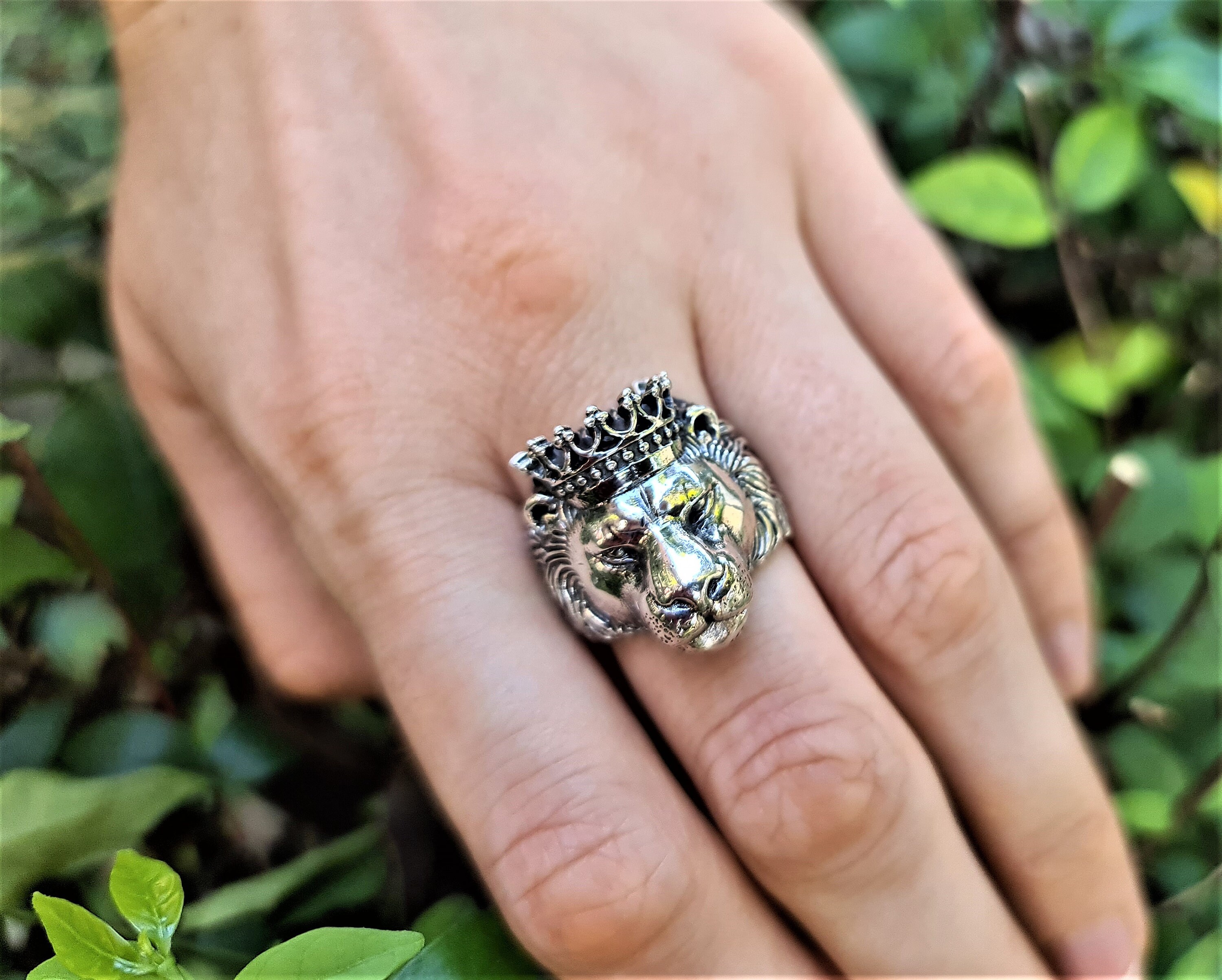 Lion Ring 925 STERLING SILVER Crowned LION Head Crown Royal Power Leo Lion  King Symbol of Monarchy Talisman Heavy 19 Grams - Etsy