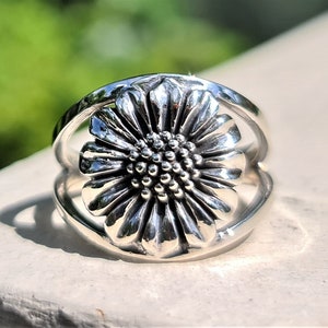Daisy ring on sale sterling silver