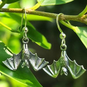 Bat Earrings 925 Sterling Silver Hanging Bat Vampire Gothic Silver Gift