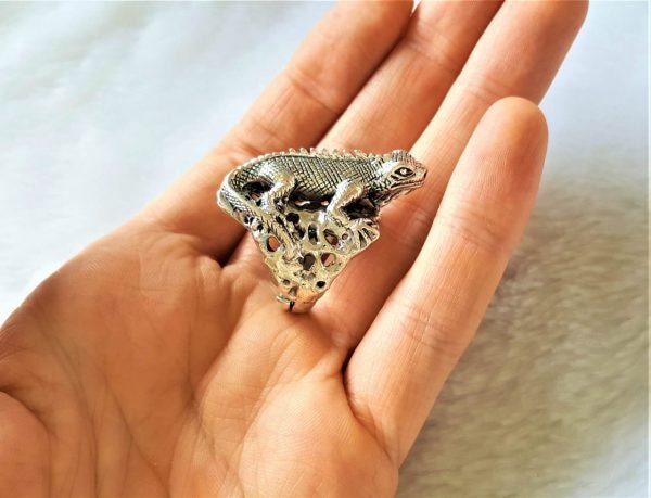 Iguana ring best sale