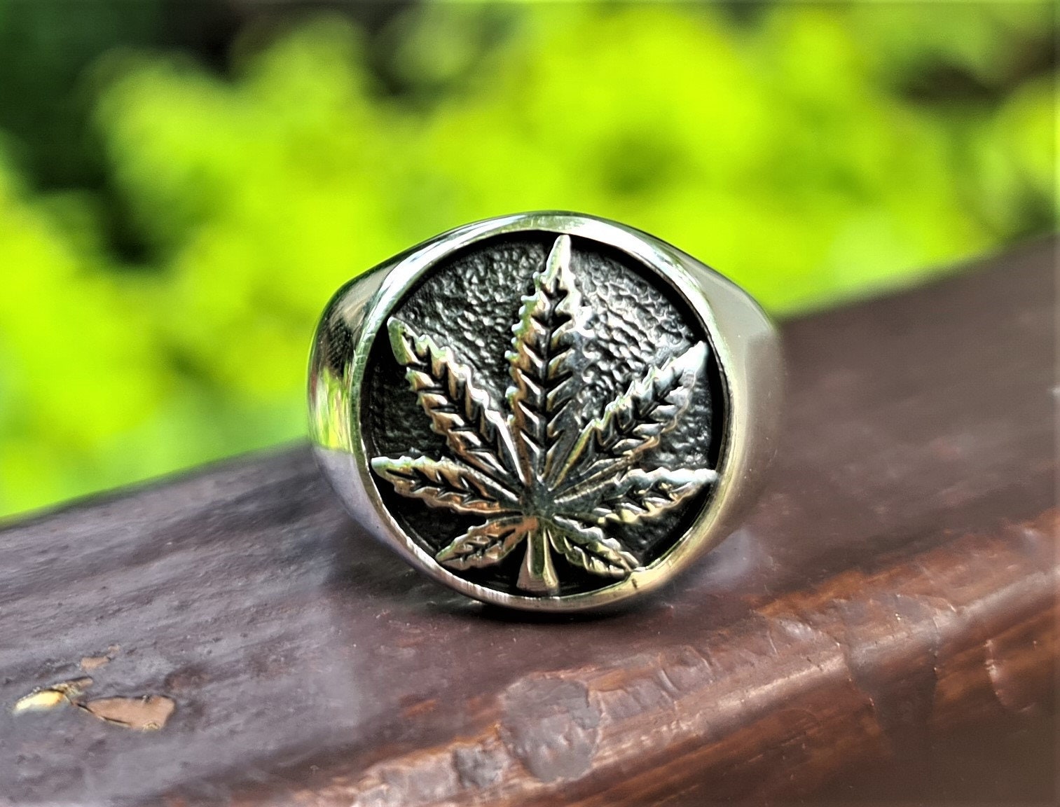 925 Sterling Silver Marijuana Leaf Dangle Bead Charm, Marijuana European Charm 925 Sterling Silver Marijuana Leaf Dangle Bead Charm, Marijuana European Charm