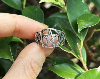 Un grazioso anello vintage in argento Sterling 925 con corda intrecciata - UK L - Italia