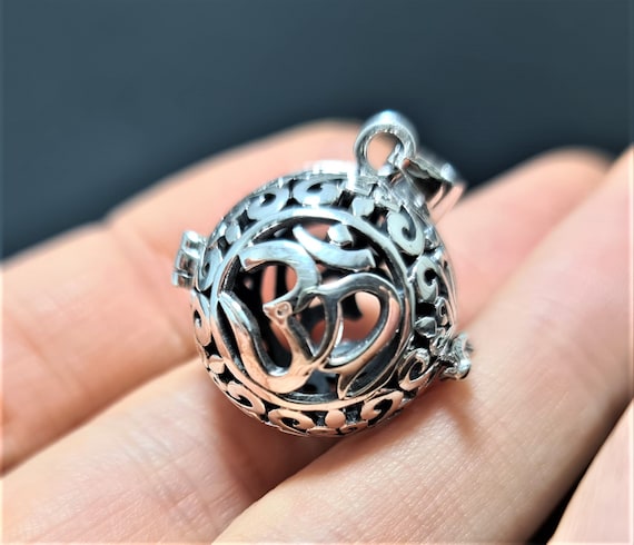 Om Cage Locket Colgante PLATA ESTERLINA 925 AUM Compartimento Secreto Armonia Bola Simbolo Sagrado Talisman Amuleto Regalo Espiritual Etsy Mexico
