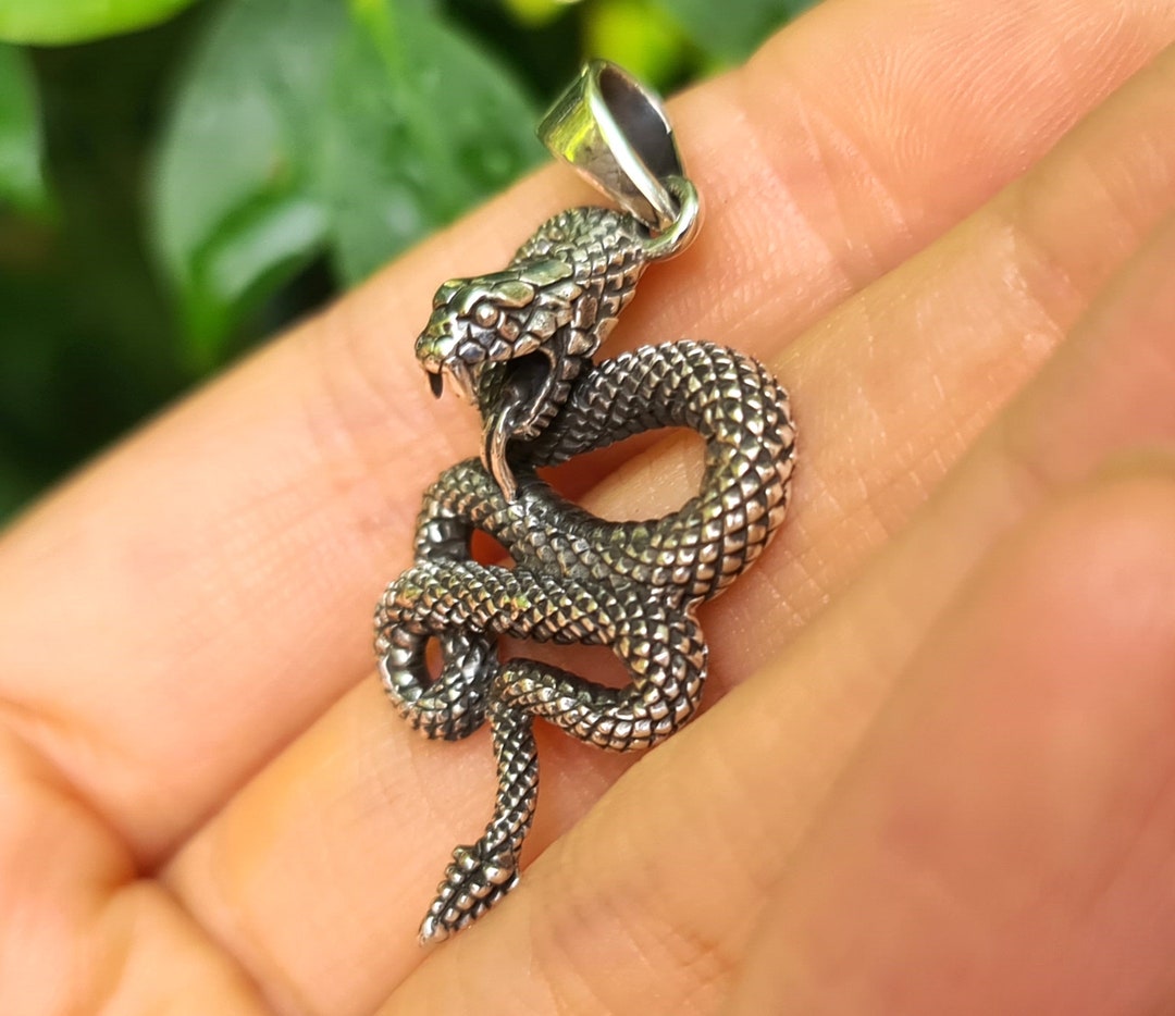 【STING925】Omega Snake Pendant 16