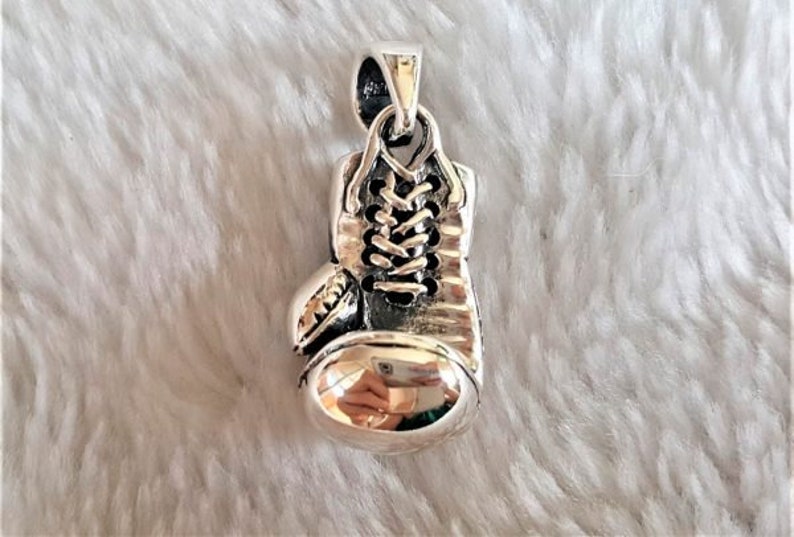 Boxing Glove Pendant 925 STERLING SILVER Charm Champion Sport Winner Talisman Boxer Exclusive Gift Heavy Duty Solid 20 grams image 3