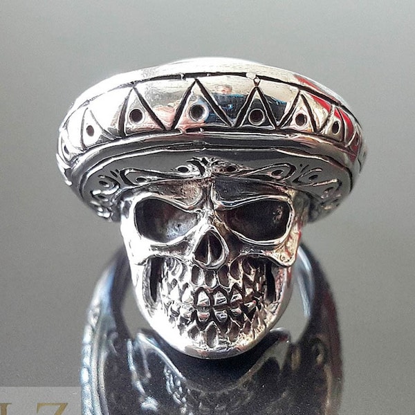 Mexicain Sombrero Skull Ring STERLING SILVER 925 Goth Punk Rock Biker Ring Heavy 26 grammes