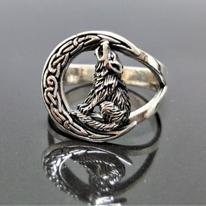 Howling Wolf Ring 925 Sterling Silver New Moon Crescent Moon Celestial Talisman Protective Amulet Totem Animal