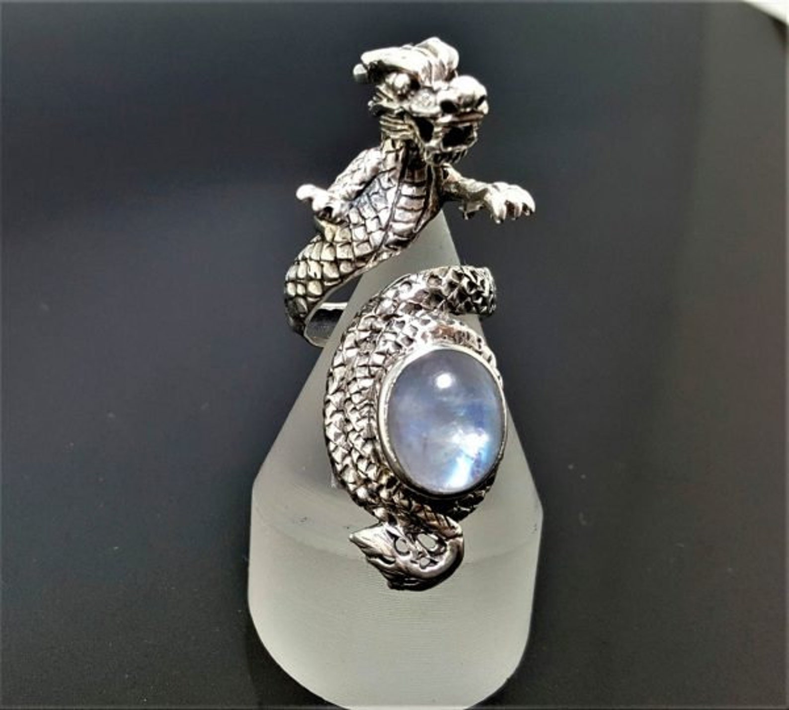 YFN Orecchini A Goccia In Argento 925 Con Drago Cinese E Pietra Di Luna - 17x9 Mm - Gioielli Unisex Ipoallergenici - Confezione Regalo