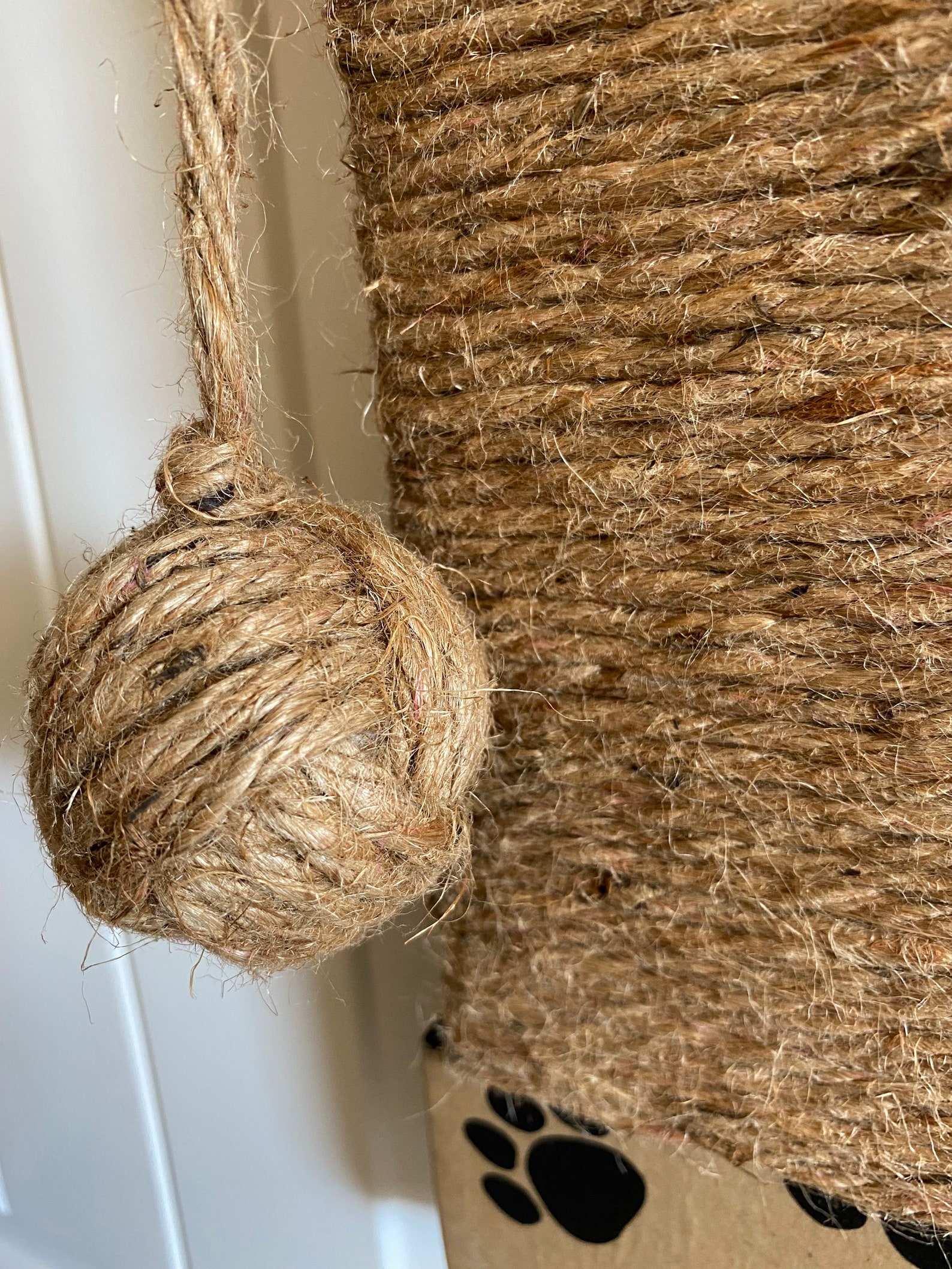 Jute Rope Cat Scratcher, Hanging Cat Scratcher, Wood Cat Scratcher, Cat