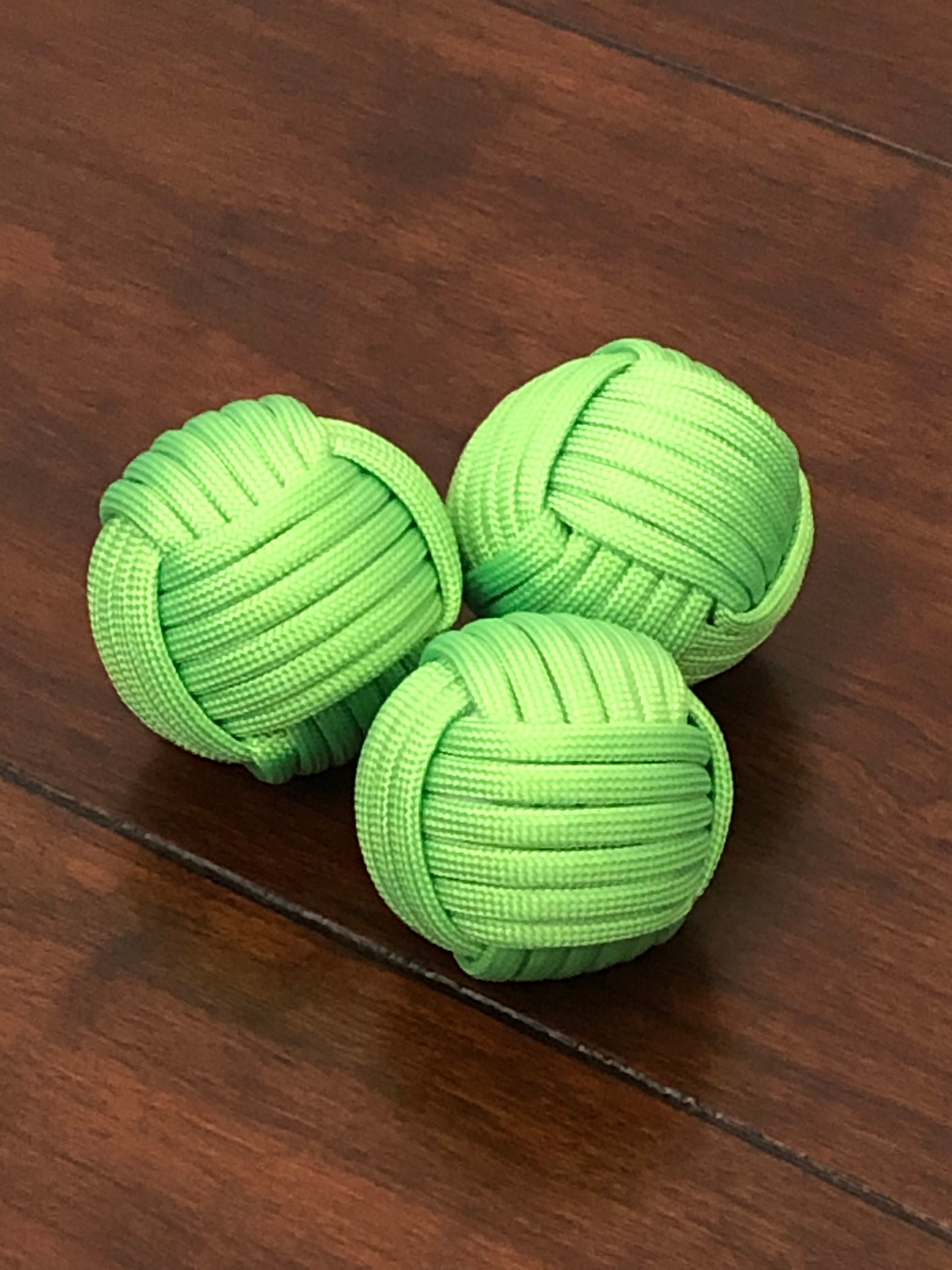 paracord cat toy