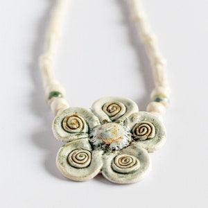 Flower necklace/ Ceramic pendant necklace/ Ceramic jewelry/ Handmade jewelry/ Chunky necklace/ Women&#39;s necklace/ Pastel flower/ Gift for her