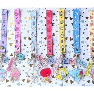 Cordón para muñeca Kpop con llavero con dijes