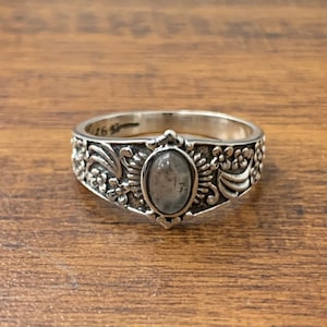 Anello in pietra di luna in argento Sterling 925, anello in argento delicato e attraente, regalo per lei, anello in pietra di luna per le donne, regali di San Valentino, prendilo