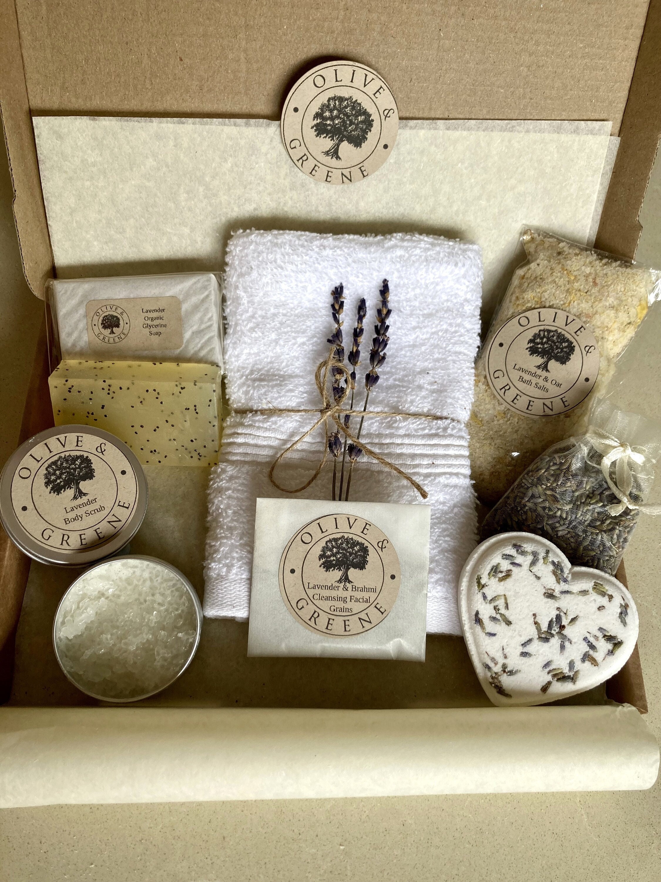 Lavender Aromatherapy Spa Gift Box: Vegan Pamper Set