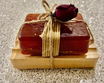 Handmade Aromatherapy Soap. Glycerine Soap Bar. Olive and Greene