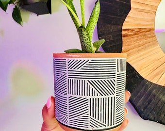 3.5 Inch Terracotta Planter - Ceramic Pot - Black & White Style - Decorative - Unique - Premium Material - Modern - Design - 3.5 In Planters