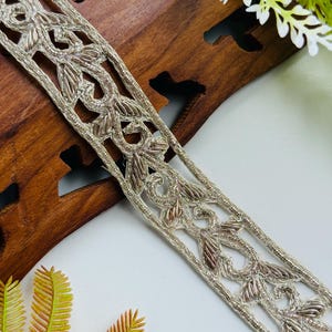 Zardozi Embroidered Sari Border Trim: Antique Indian Lace, 3cm Wide