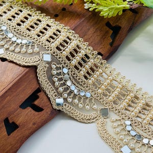 Scalloped Pearl & Mirror Lace Trim: Off-White Indian Sari Border (7.5 cm Wide)