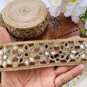 Gouden spiegelversiering met bloemmotief, echte spiegels Sari-rand, trouwjurkversieringen, Indiase dupatta-kant op maat gesneden