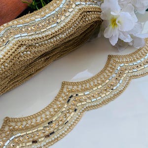 Pale Gold Indian Zari Mirror Pearl and Zircon Embellished Scallop Net Fabric Trim Sari Dupatta Lace Trim Border, 7 CM Wide
