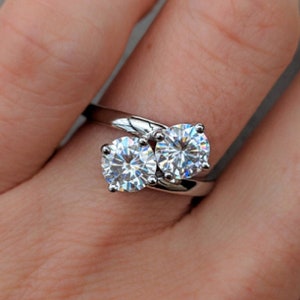 Round Cut Moissanite Two Stone Couple Engagement Ring, Round Moissanite Bridal Fine Jewellery, Unique 14k White Gold Ring, Double Stone Ring