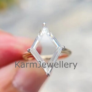 Antique 2 CT Portrait Kite Cut Moissanite Engagement Ring