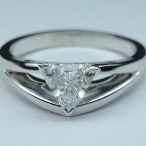 1 CT Triangle Cut Solitaire Engagement Ring, Split Shank Solitaire Rings for Men, Trillion Prong Set Diamond Wedding Ring, Valentine Gift