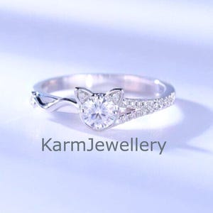 Tiny Cat Ring, Round Cut Moissanite Engagement Ring, 14K White Gold Ring, Cute Cat Kitten Ring, Dainty Ring, Perfect Cat Lover Gift, Jewelry