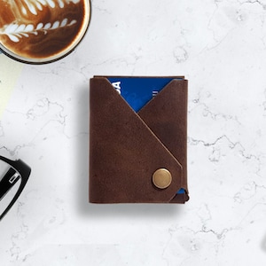 Origami-inspirierter Kartenhalter aus Leder: Gefaltet für außergewöhnlichen Stil - Ideales Geschenk für jeden Anlass. Minimalistisch, einzigartig & schlank