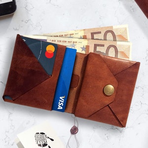 Origami-Inspired Bifold Wallet: Effortlessly Organise Cash, Cards, and Coins - Minimalist Design with Coin Pocket for All Your Essentials