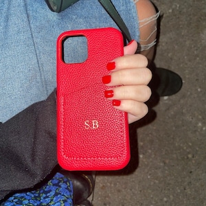 Custodia per telefono in pelle Pebble con slot per porta carte / Custodia per telefono personalizzata personalizzata con monogramma in rilievo / Cover per telefono / Regali personalizzati