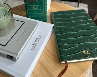Carnet personnalisé en cuir gaufré crocodile | Journal monogrammé | Cadeau personnalisé | Idées cadeaux personnalisées pour carnets avec nom et joli livre