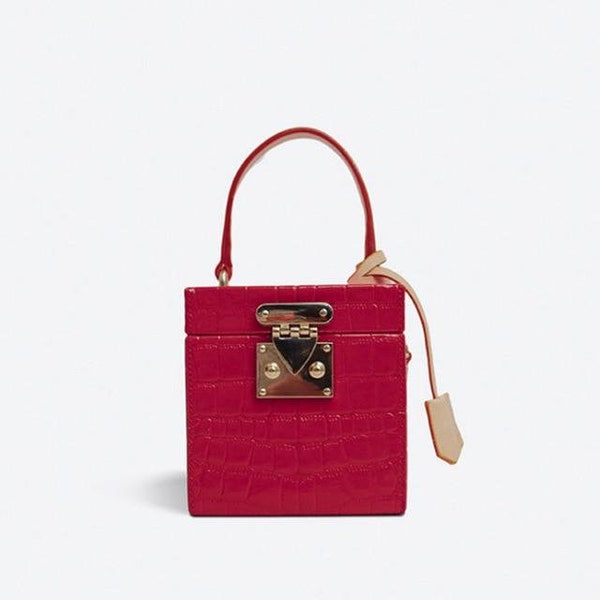 Leather minimal Box crossbody bag, handbag, shoulder bag, purse, gift for her, box bag vintager trendy designer bags handmade lock bag