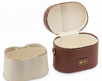Trousse de toilette en cuir personnalisée, trousse de maquillage personnalisée avec nom, organisateur de cosmétiques de voyage de luxe, cadeau pour demoiselle d'honneur, trousse de toilette monogrammée
