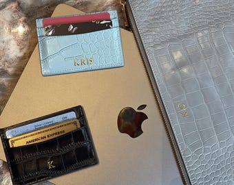 Porte-cartes personnalisé – Portefeuille fin en cuir gravé personnalisé, étui à cartes minimaliste, cadeau monogramme pour lui ou elle, portefeuille en cuir végétalien